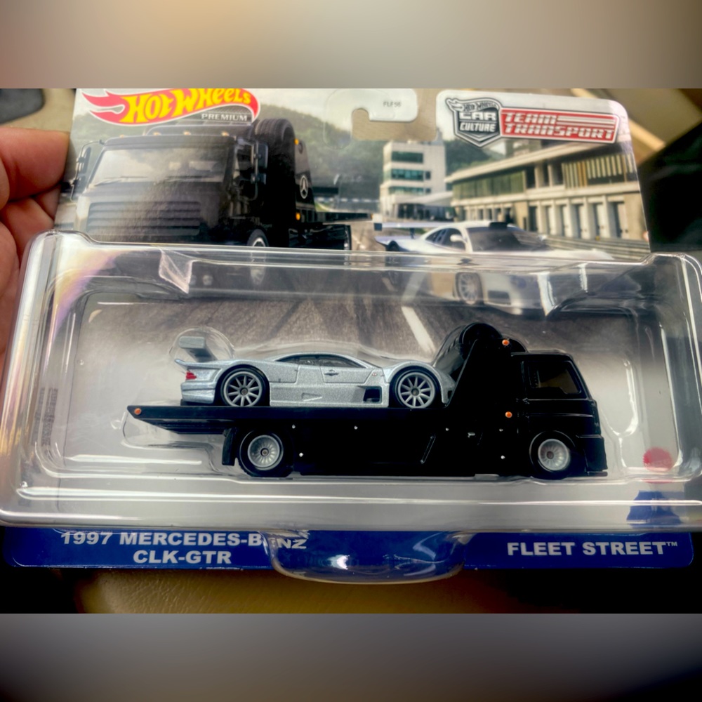Hot Wheels 1997 Mercedes-Benz CLK-GTR & Fleet Street TEAM TRANSPORT
